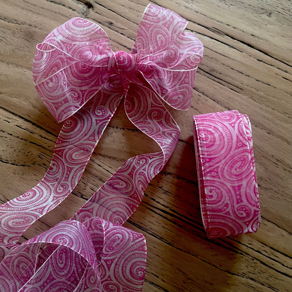 Gift Wrapping Bows and Ribbons